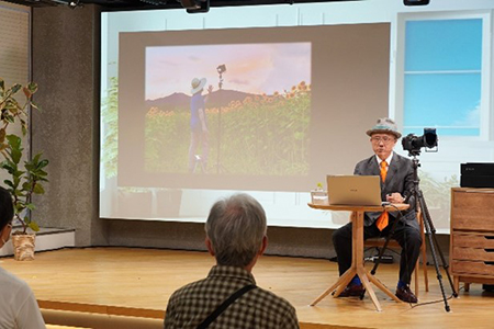 前期のトークイベントの様子。三好和義さん