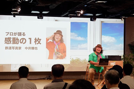 後期のトークイベントの様子。中井精也さん