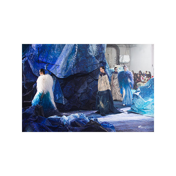 【送料込み】新品未使用　ink リメイク 再構築 ハリスツイードエプロン maxresdefault.jpg