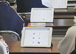 教師も生徒達も使い易いエプソン標準ソフト「Epson iProjection」