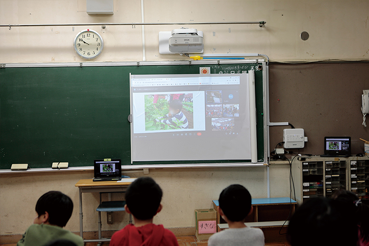南第四小学校からは、写真スライドなどを使って校内の年間行事を紹介される