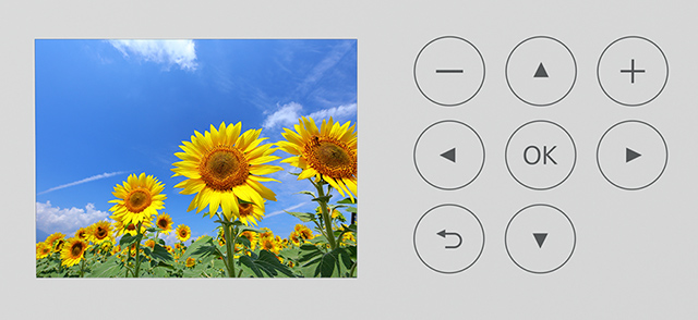 2.7型液晶モニター搭載で、迷わずカンタン操作