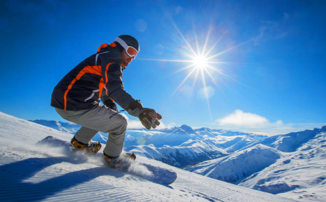 4K・HDR10+・HLG,40Gbps対応(注)映画も4K放送も高画質で