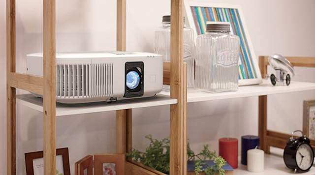 エプソン何と75H新品リモコン付 30cmでまるで映画館〜ホームシアター管11 ホームシアターを始めたい｜家庭用プロジェクター ｜製品情報