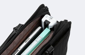 ラウンドデザインでカバンでの出し入れもスムーズ1